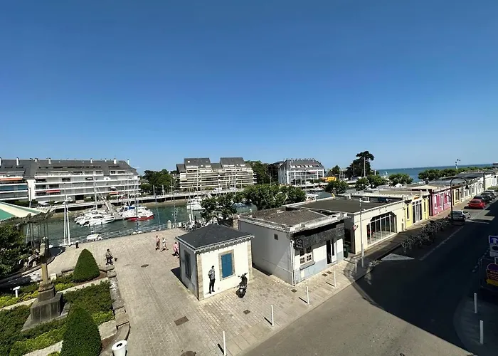 Spacious 68m Bright And Charming Apartman Le Pouliguen