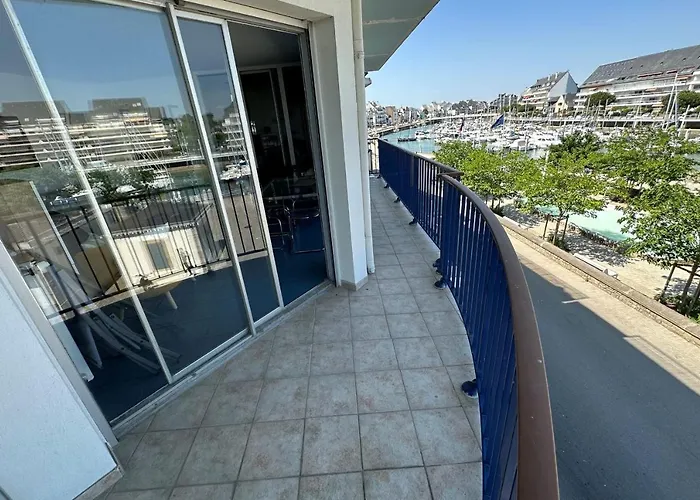 Apartman Spacious 68m Bright And Charming *